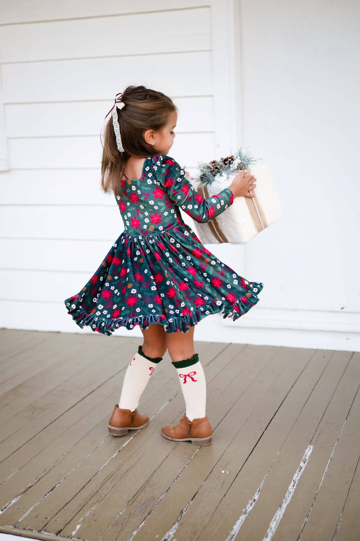 Vanilla Bow Lace Top Knee High Socks