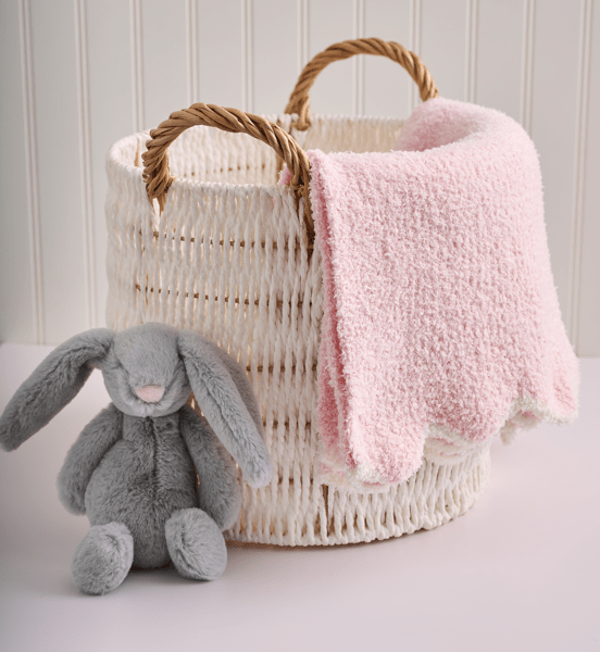 PInk Scallop Chenille Blanket