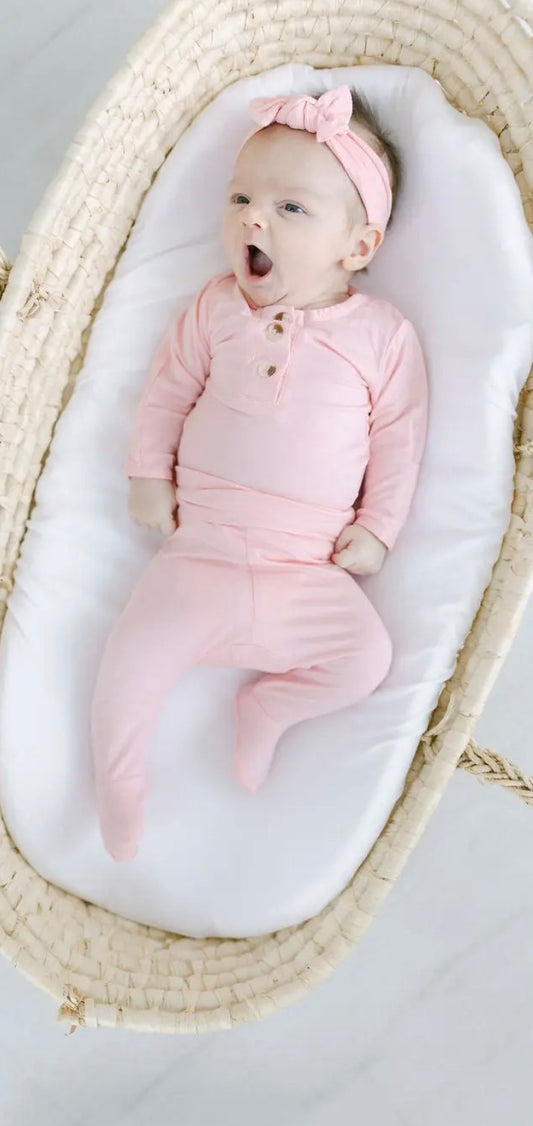 Top and Footie pants ( hat not included) - pink