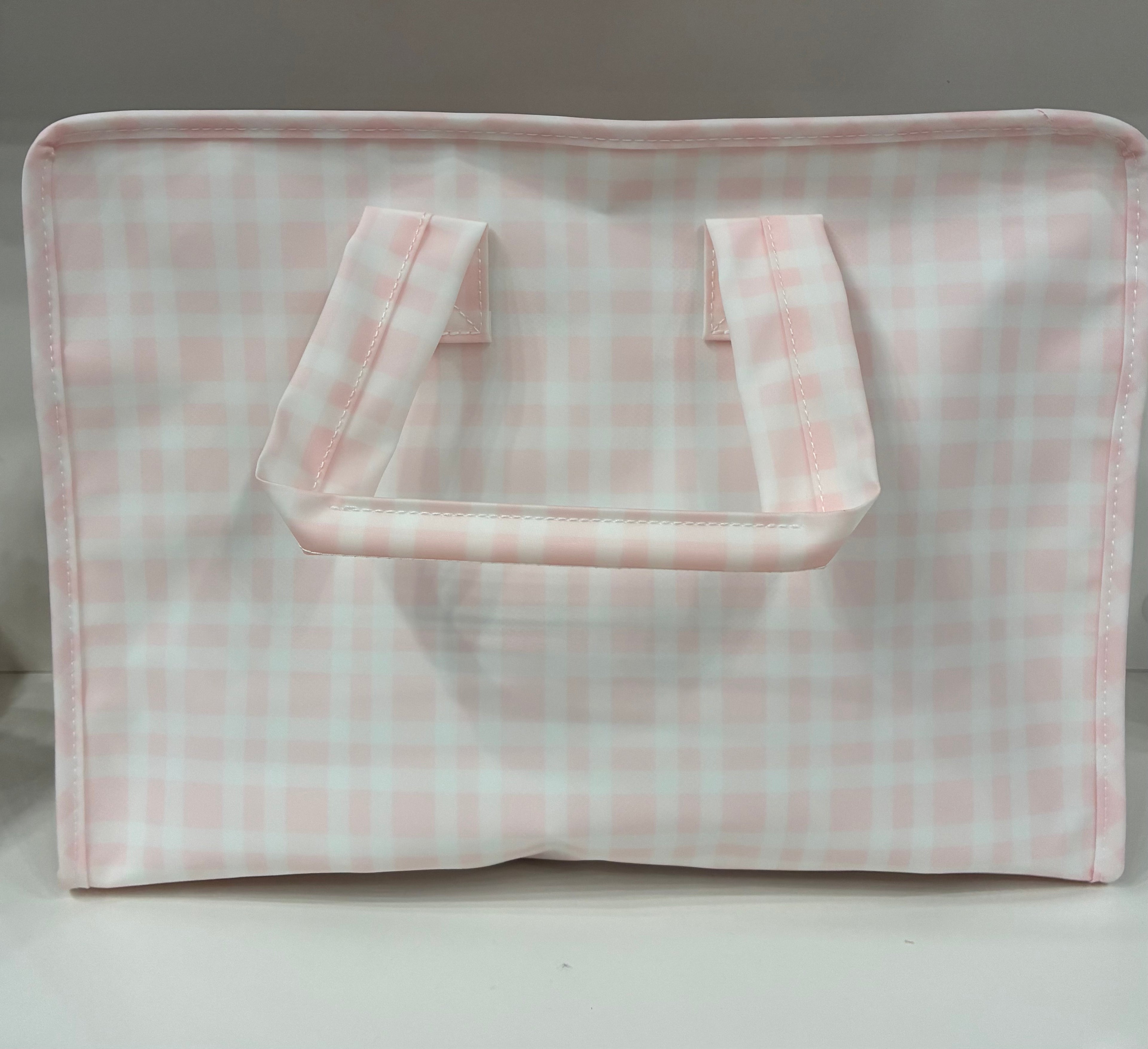 Overnight Bag in Pimlico Pink Plaid