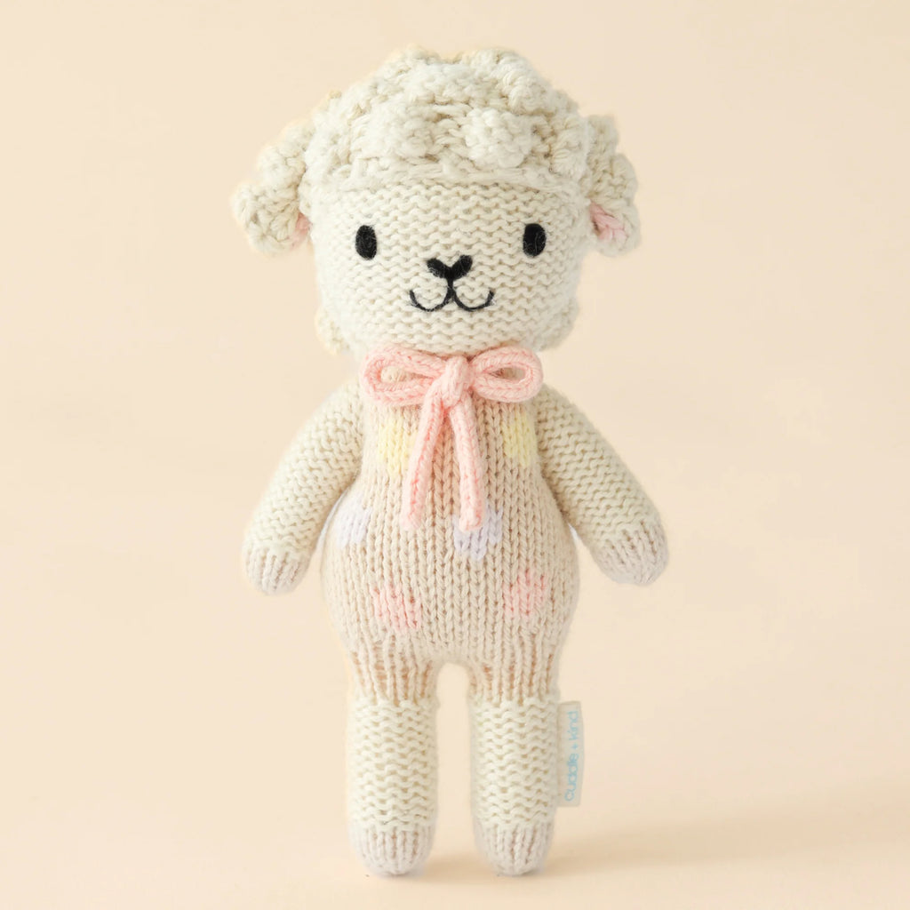 Tiny Lucy the Lamb Pastel