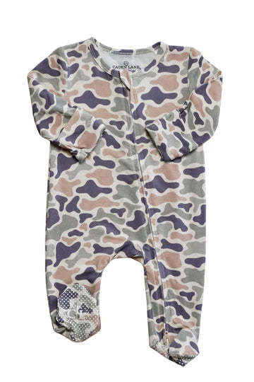 CAMO CUTIE BAMBOO ZIPPER FOOTIE