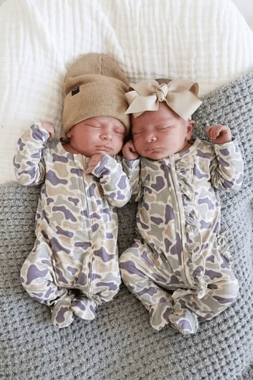 CAMO CUTIE BAMBOO ZIPPER FOOTIE