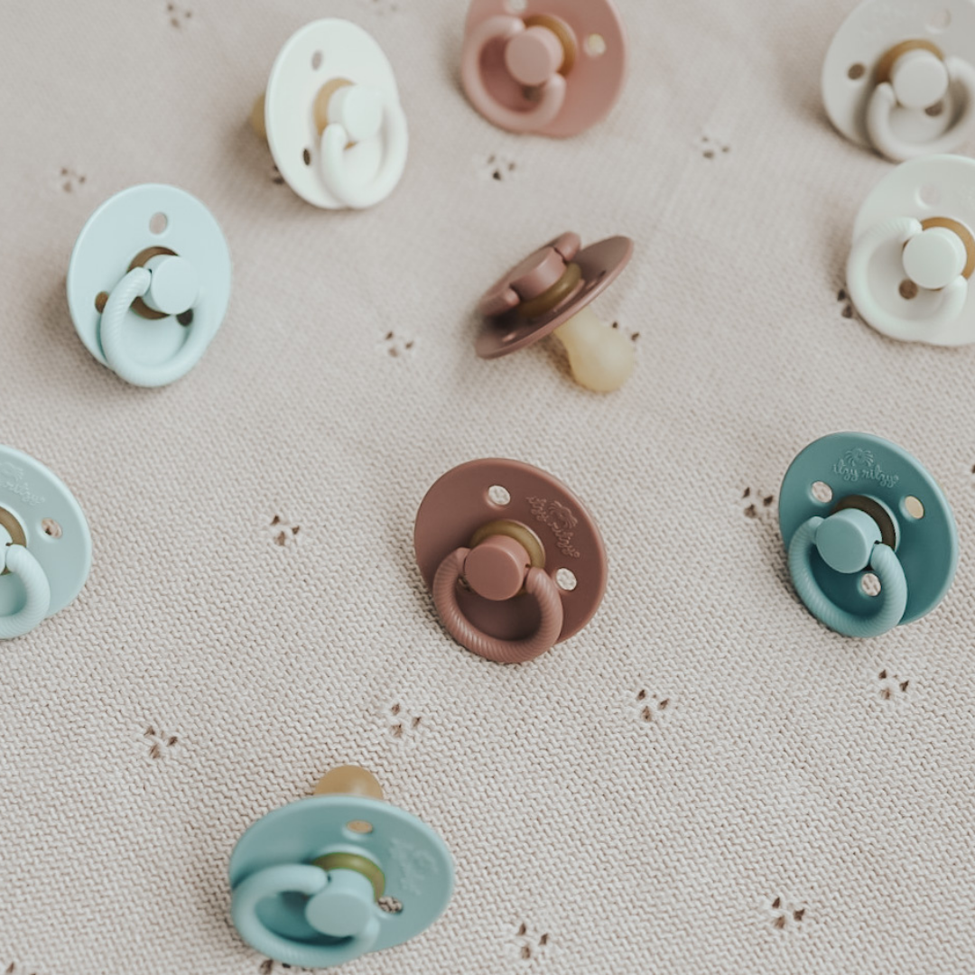 *NEW STYLES* Itzy Soother™ Natural Rubber Paci Sets